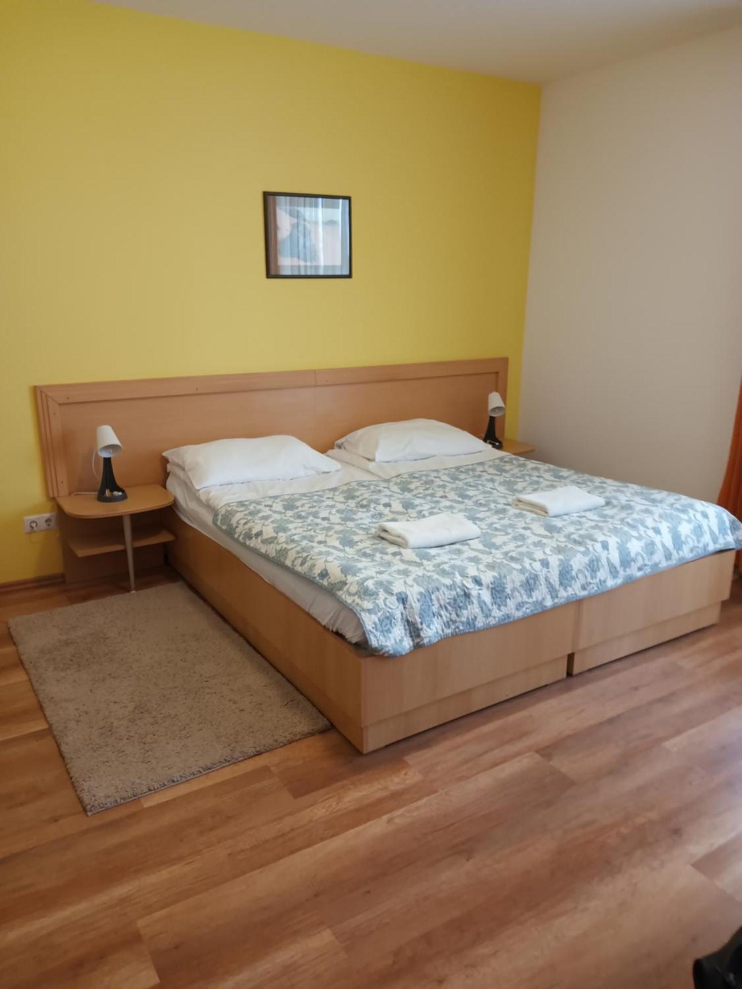 Viola Wellness Apartman Apartamento Zalakaros Exterior foto