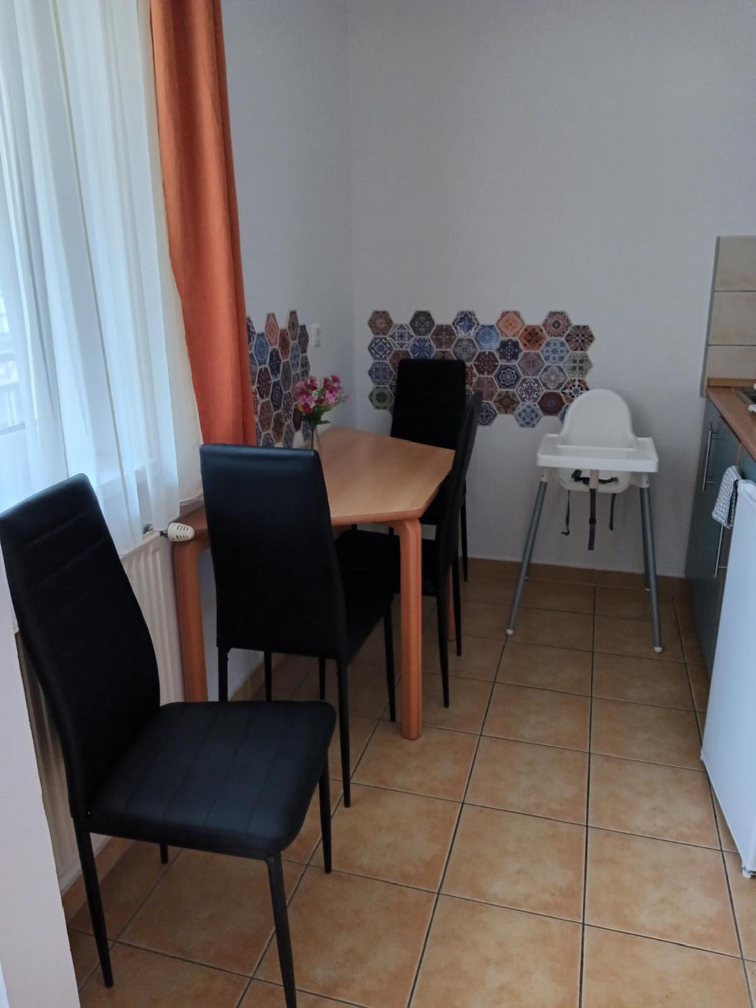 Viola Wellness Apartman Apartamento Zalakaros Exterior foto