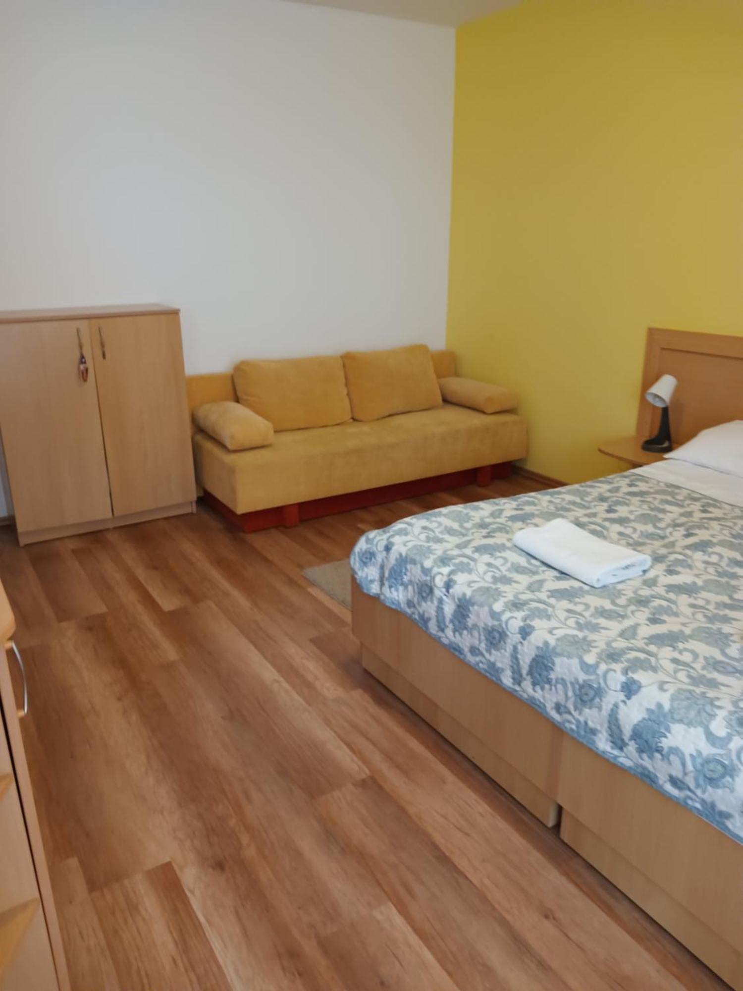 Viola Wellness Apartman Apartamento Zalakaros Exterior foto